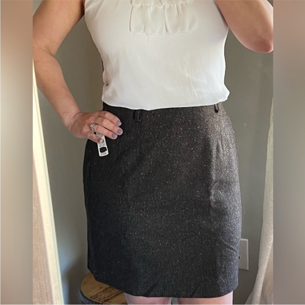 TALBOTS lambs wool skirt size 14 new with tags